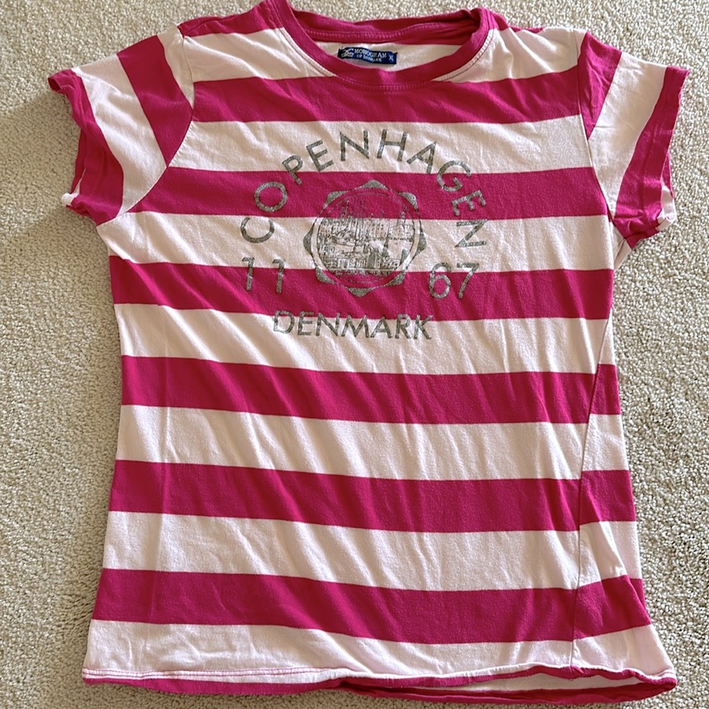 Copenhagen Denmark 100 cotton shirt girls XL